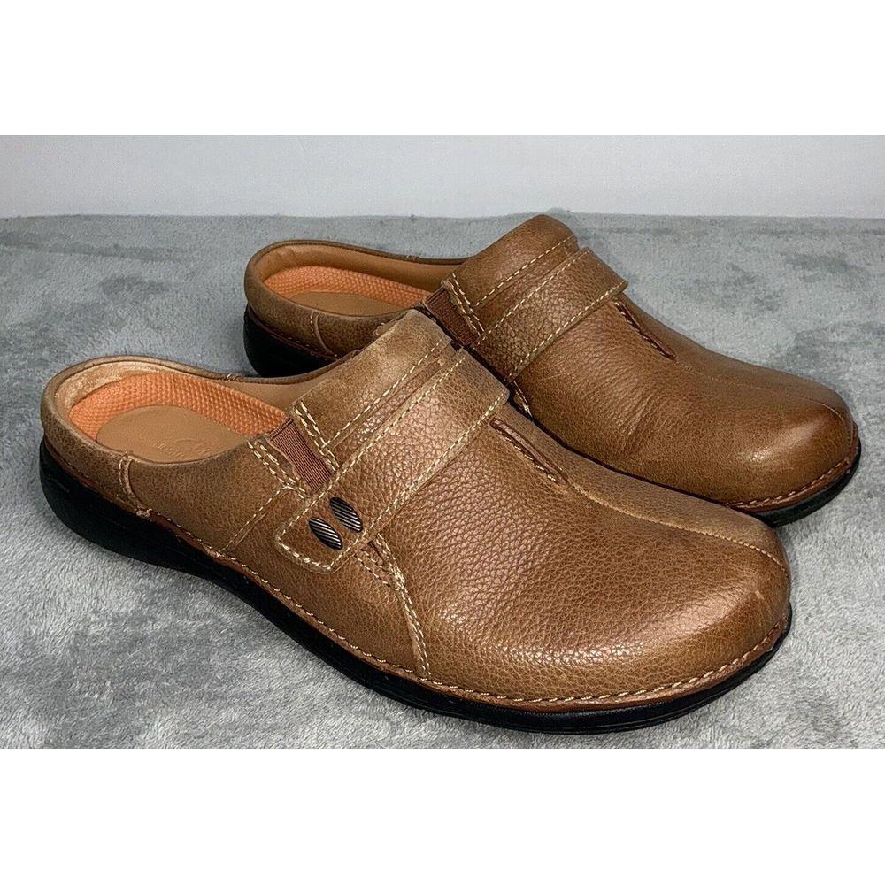 Clarks Shoes Womens 7 Clogs Brown Leather Casual Round Toe Slip On
